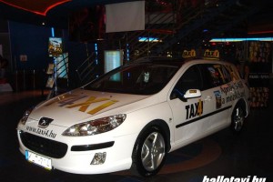 taxi4_szuletesnap 012.JPG